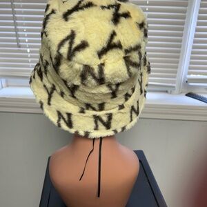 Faux Fur Bucket Hat in Cream and Brown
